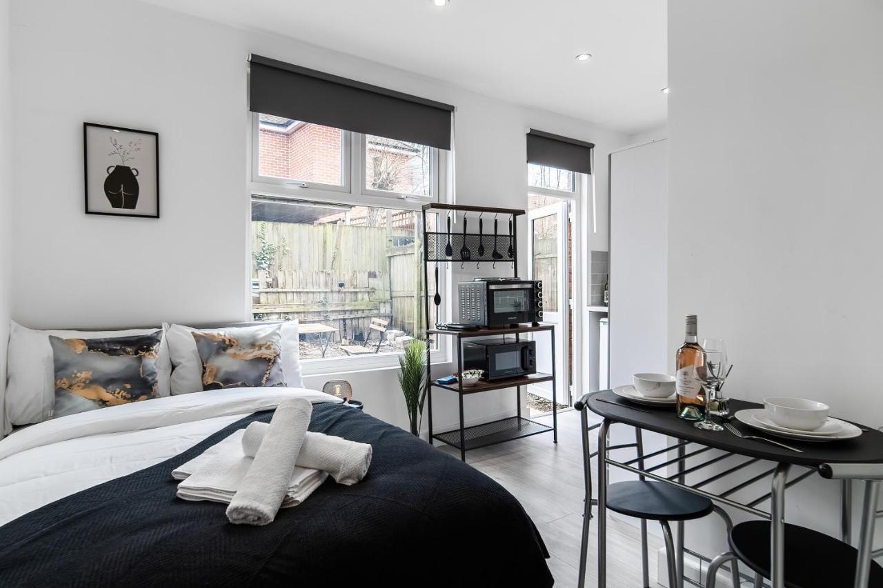 Livestay-Modern Studio Rooms In Zone 2 Londra Dış mekan fotoğraf